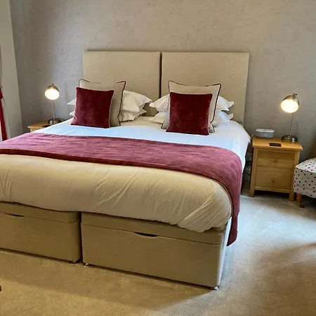 Chestnuts House Boutique B&B-3