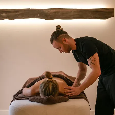 Combe Grove Health And Wellness-3